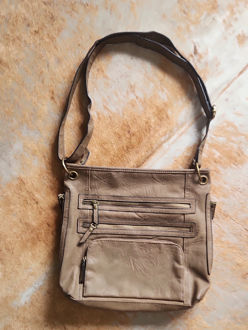 Bueno Brown Crossbody Shoulder Bag Purse